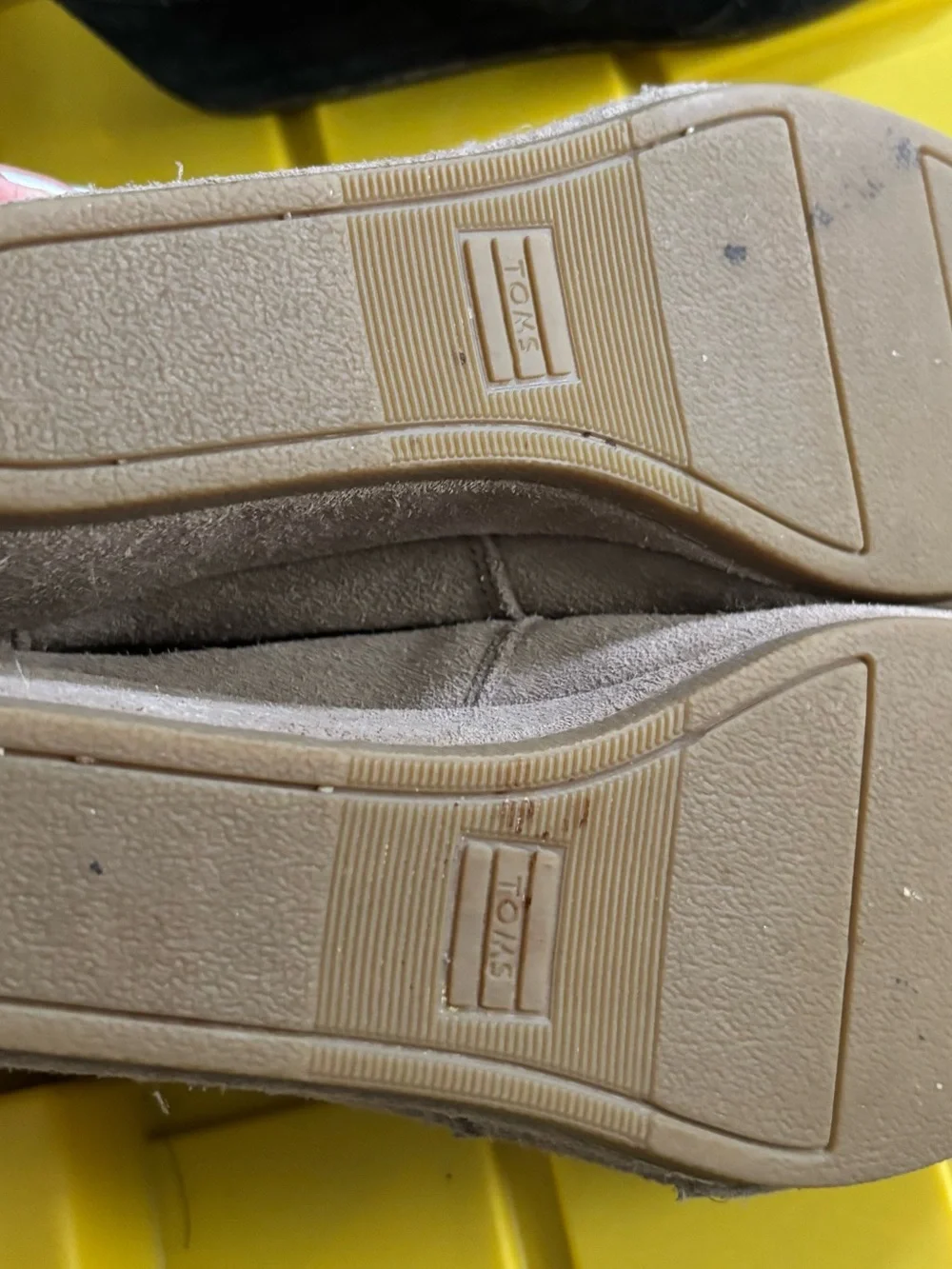 TOMS Desert Wedge Bootie in Taupe Suede -Womens 8.5 - Picture 7 of 7